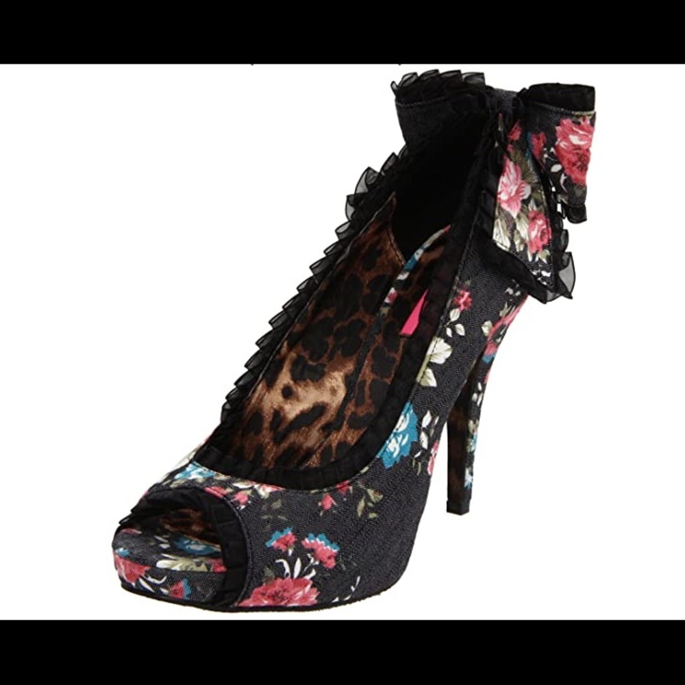 New Betsey Johnson high heels